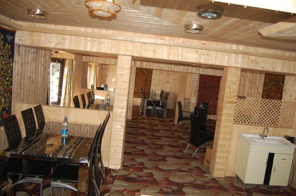 Hotel Zahgeer Continental Gulmarg Chambre photo