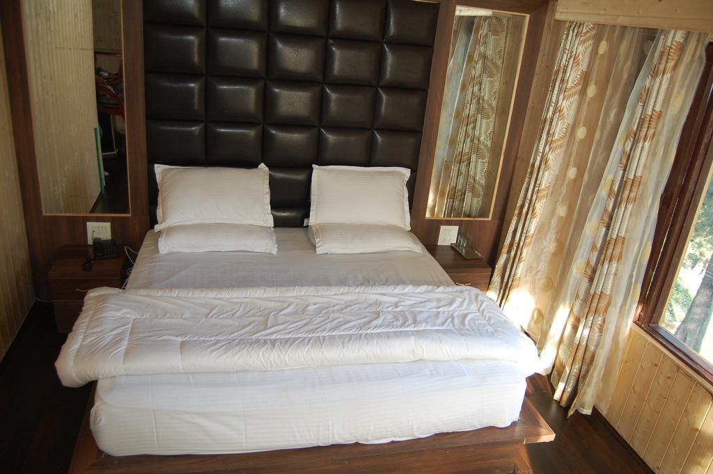 Hotel Zahgeer Continental Gulmarg Chambre photo